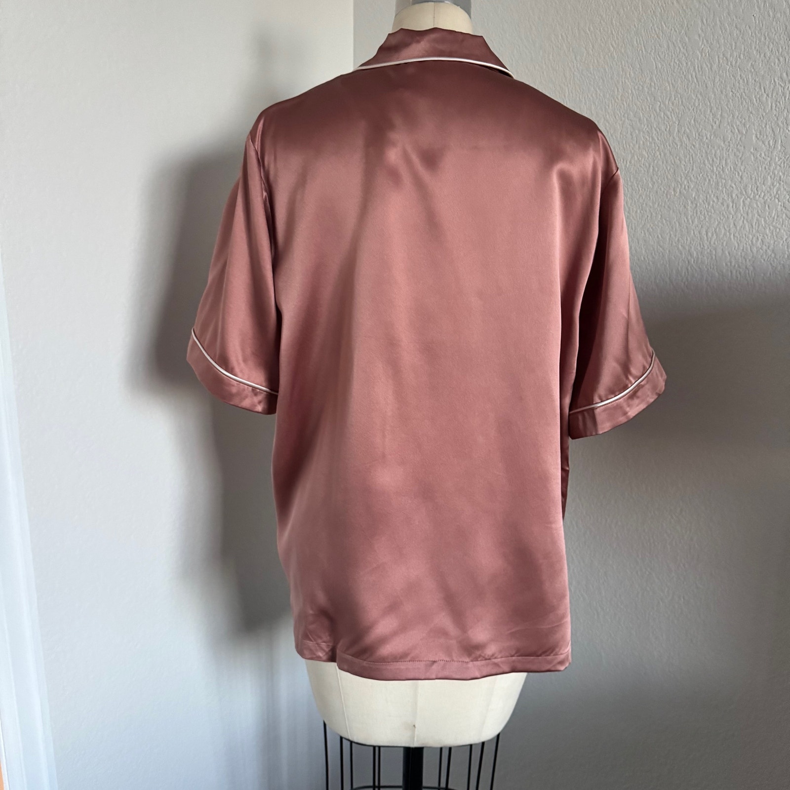 Ginia | Nwt 100% Silk Pajama Top Mauve Size Xl Designed In Australia — image 3 of 8